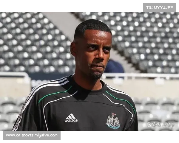 亚历山大·伊萨克斩获英超首球,红军士气回升